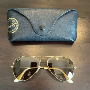 Women’s Ray Ban Aviator Sunglasses